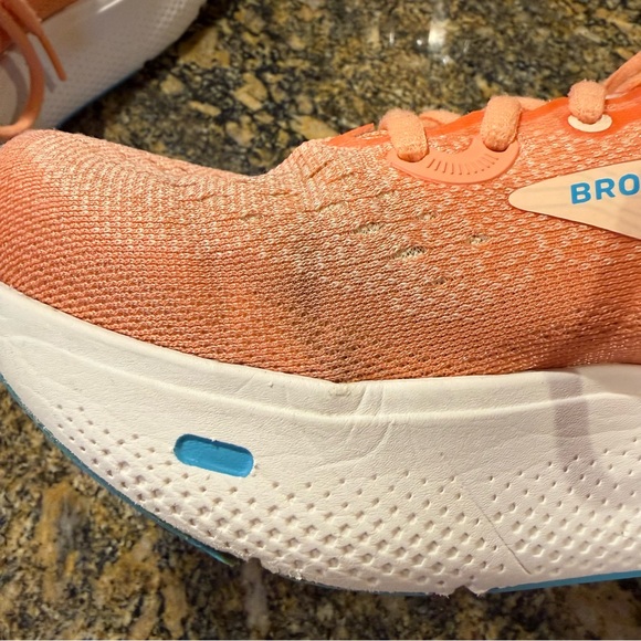Brooks Ghost Max Shoes Women's 8.5 Coral Running Walking Gym Trainers Sneakers - Picture 5 of 8